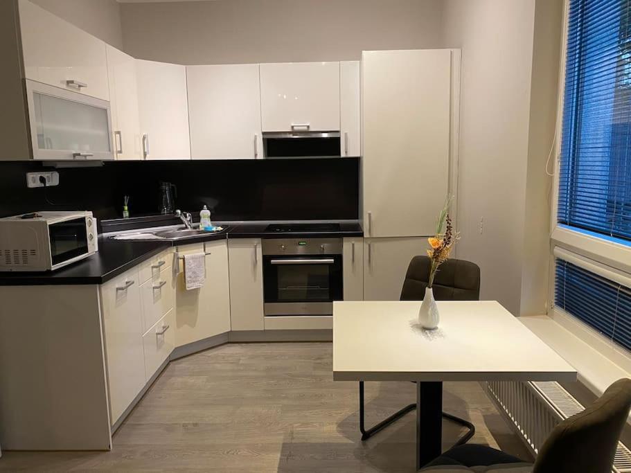 Garden Apartment Karolina Οστράβα Εξωτερικό φωτογραφία
